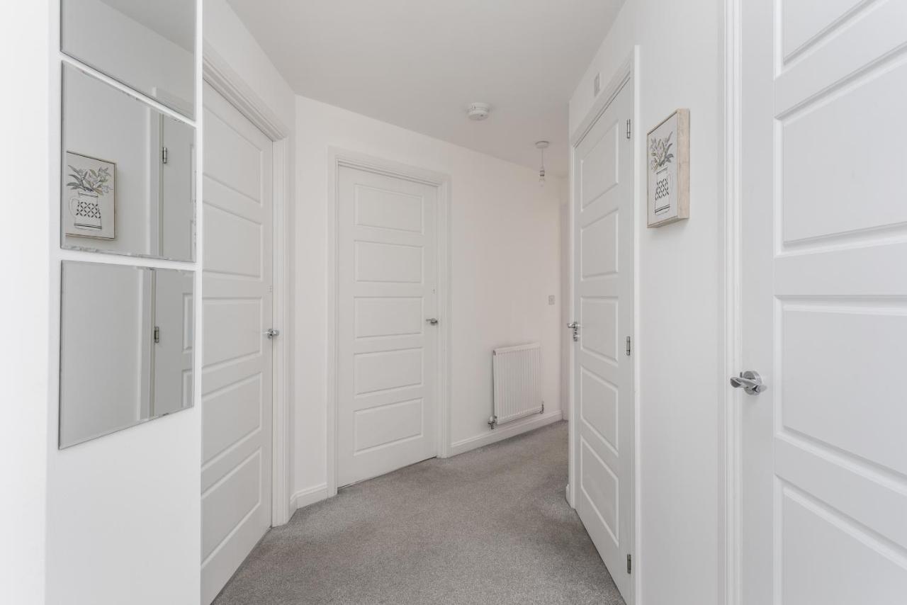 Two Bedroom Apartment - Milton Keynes By Aryas Properties Broughton (Buckinghamshire) Exterior foto